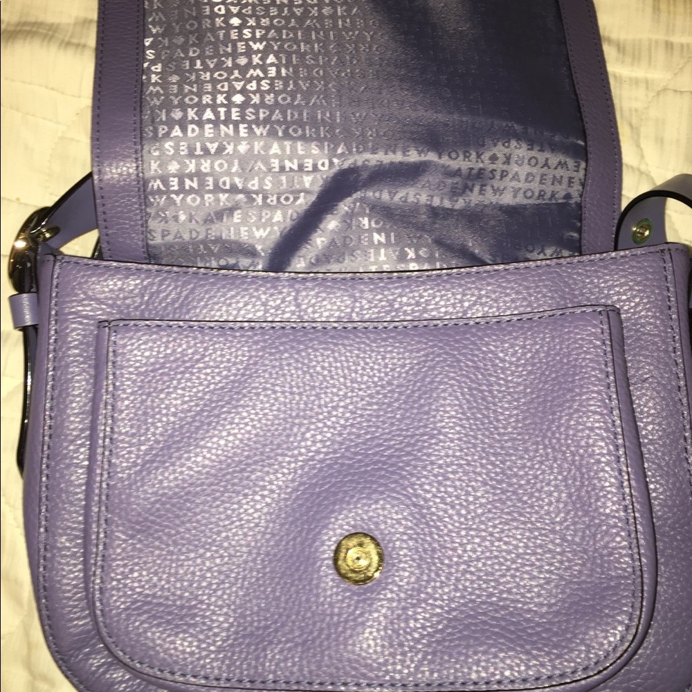 💜 Crossbody 💜 - Picture 5 of 8